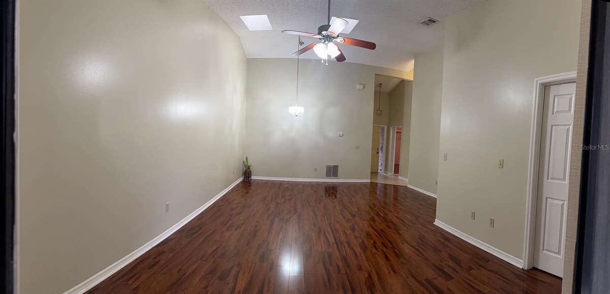 204 TERN LANE — photo 22 of 38