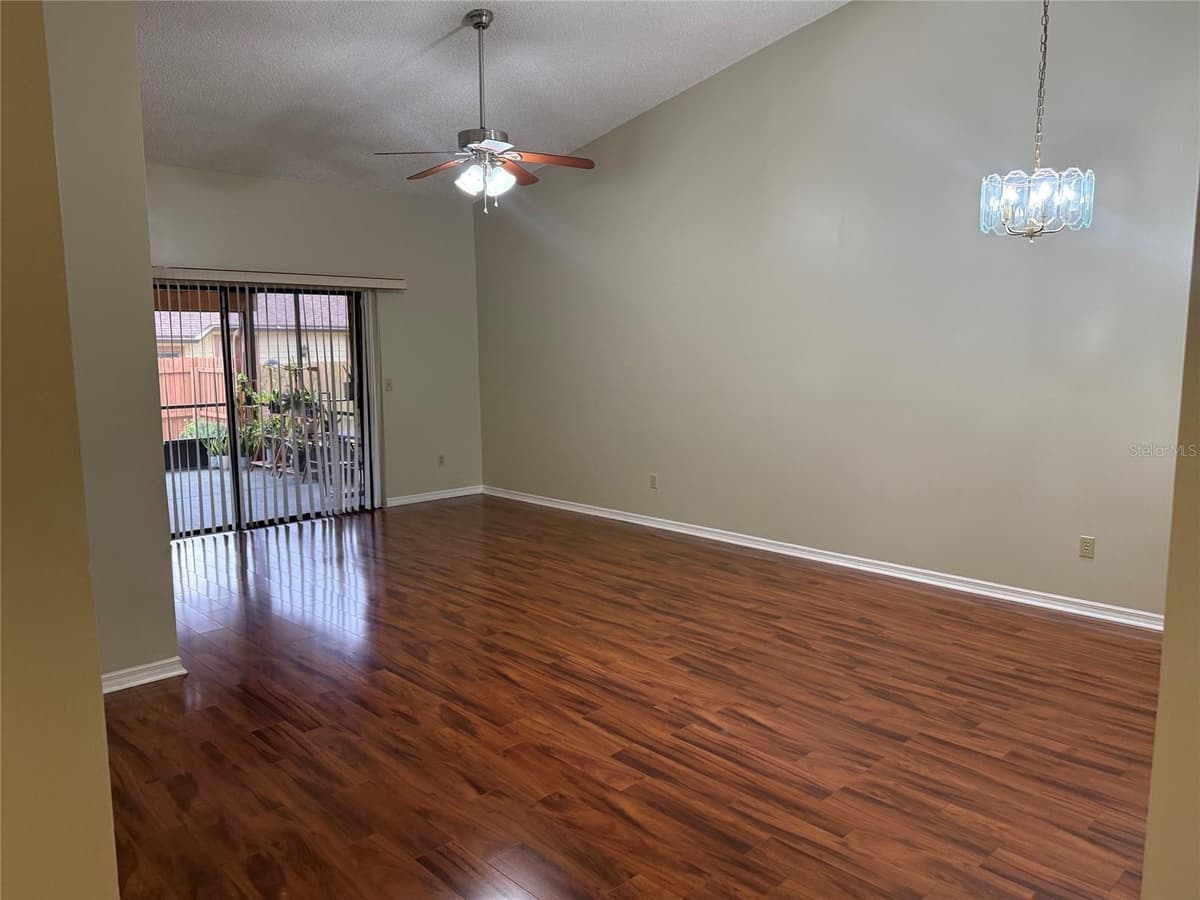 204 TERN LANE — photo 13 of 38