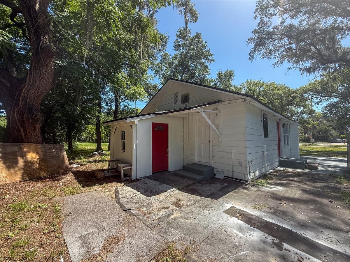 1002 TILDEN AVENUE — photo 3 of 25