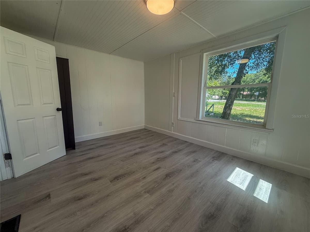 1002 TILDEN AVENUE — photo 21 of 25