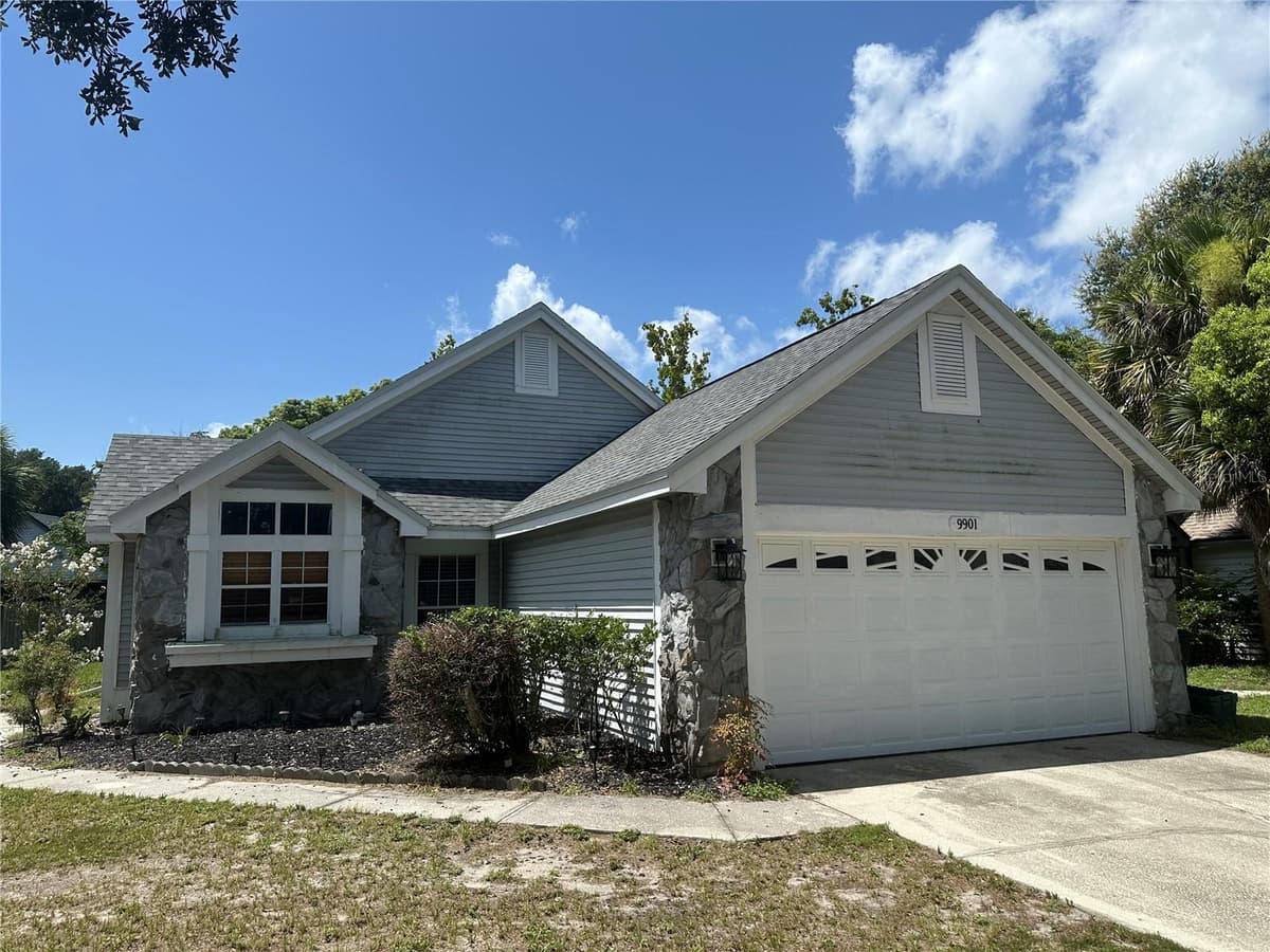 9901 ALOMA BEND LANE — photo 1 of 17