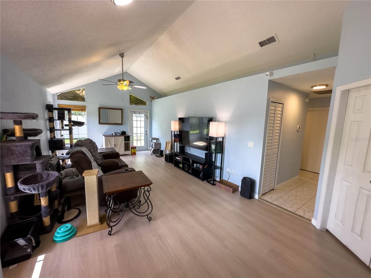 9901 ALOMA BEND LANE — photo 5 of 17