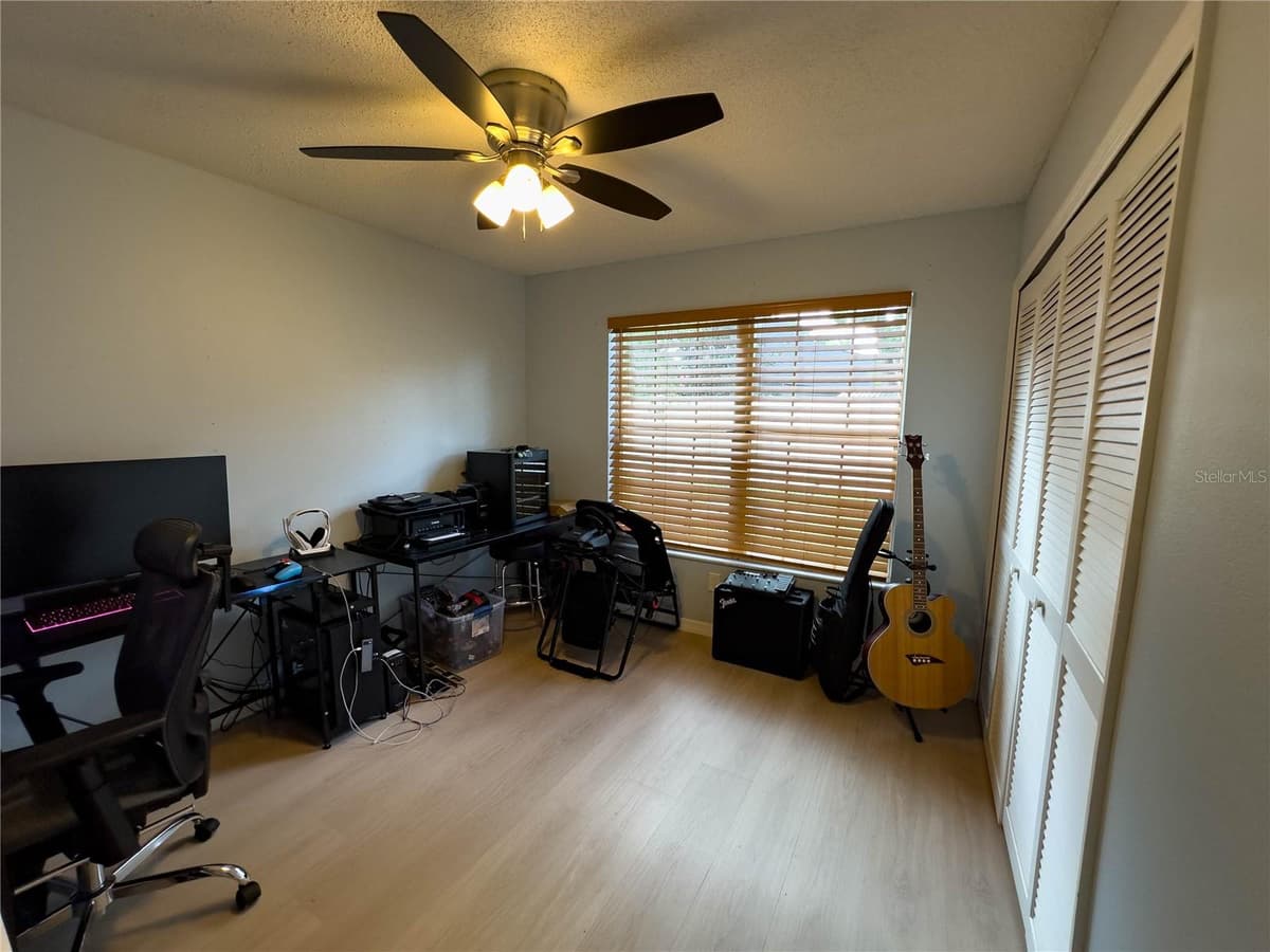 9901 ALOMA BEND LANE — photo 12 of 17