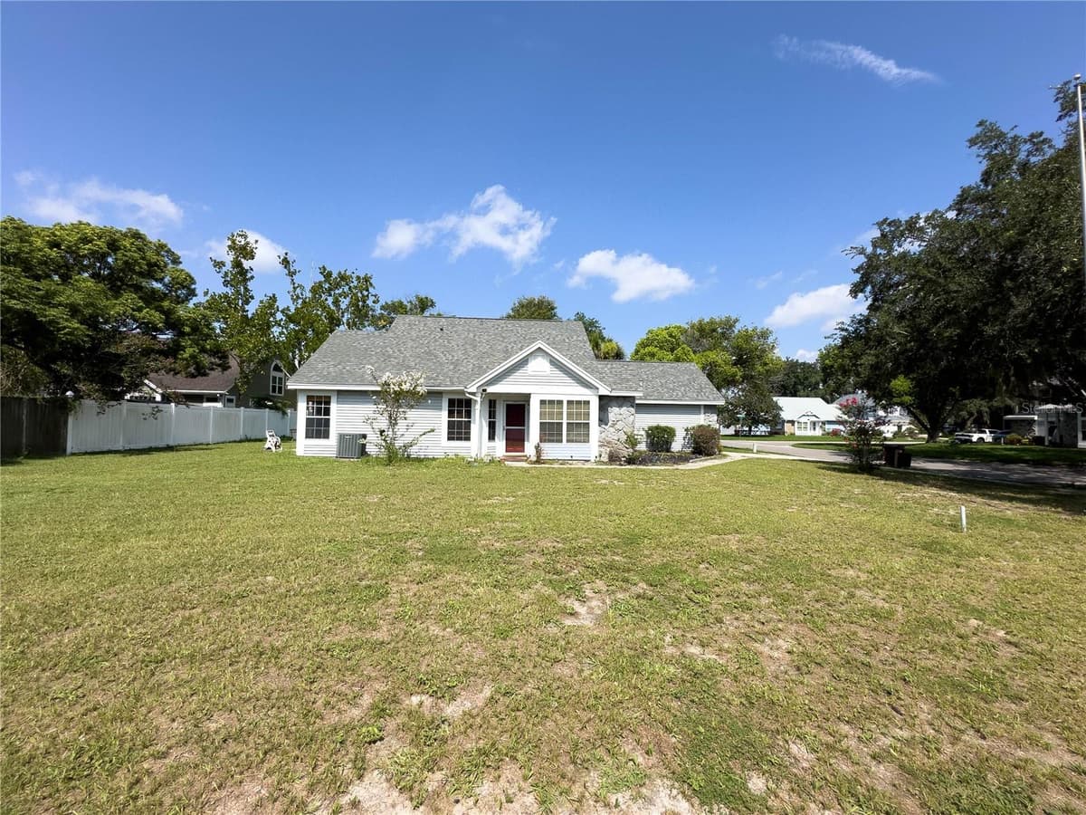 9901 ALOMA BEND LANE — photo 3 of 17