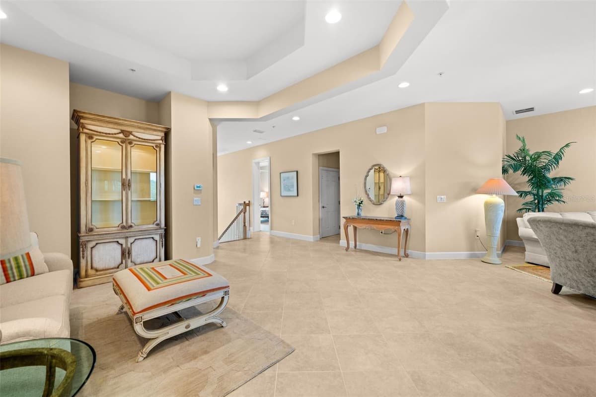 10391 GLASTONBURY CIRCLE — photo 10 of 67