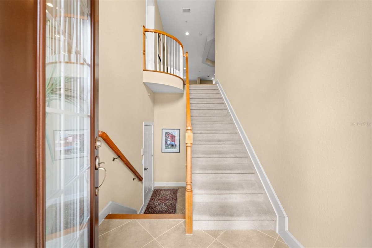10391 GLASTONBURY CIRCLE — photo 6 of 67