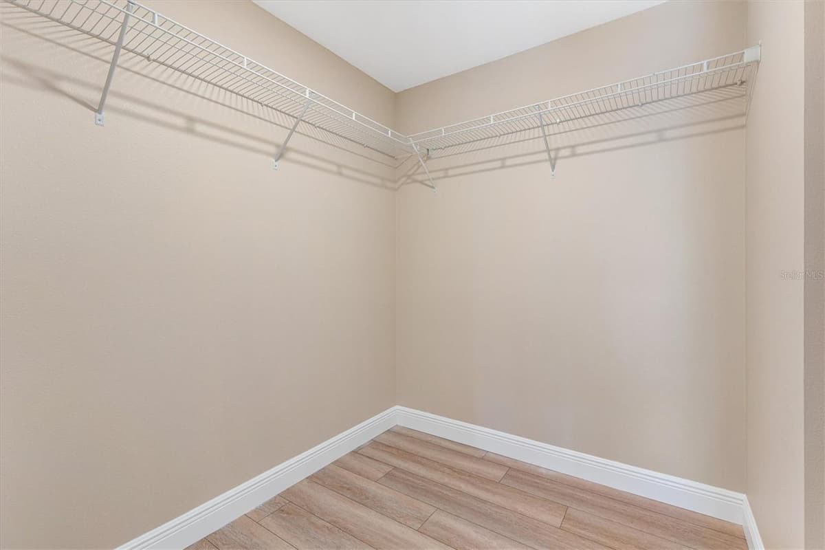 533 ANDERSON AVENUE — photo 17 of 37