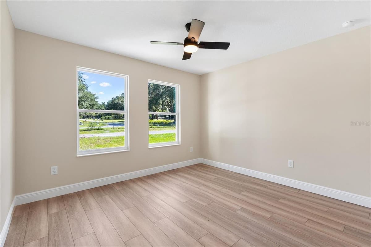 533 ANDERSON AVENUE — photo 19 of 37