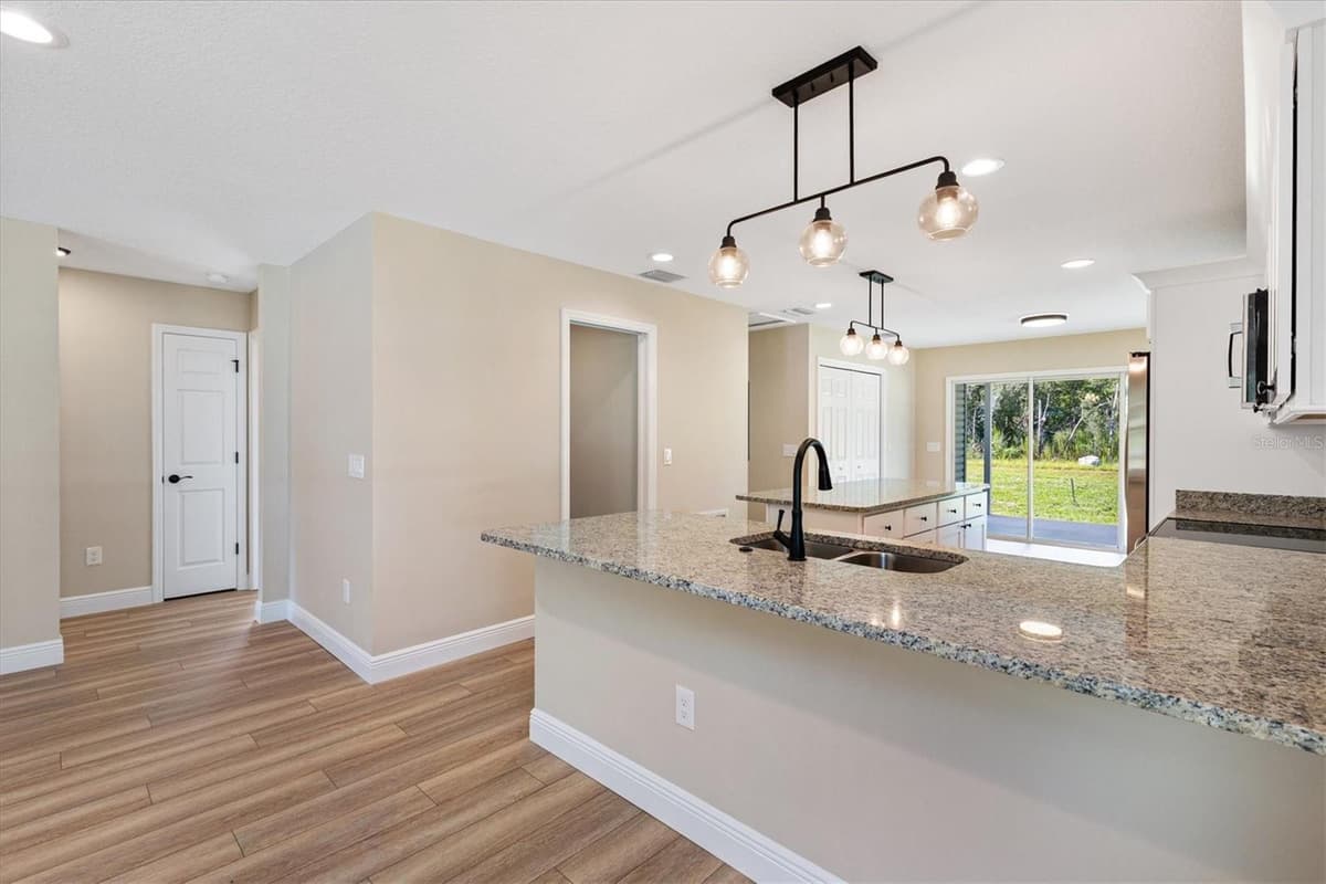 533 ANDERSON AVENUE — photo 11 of 37