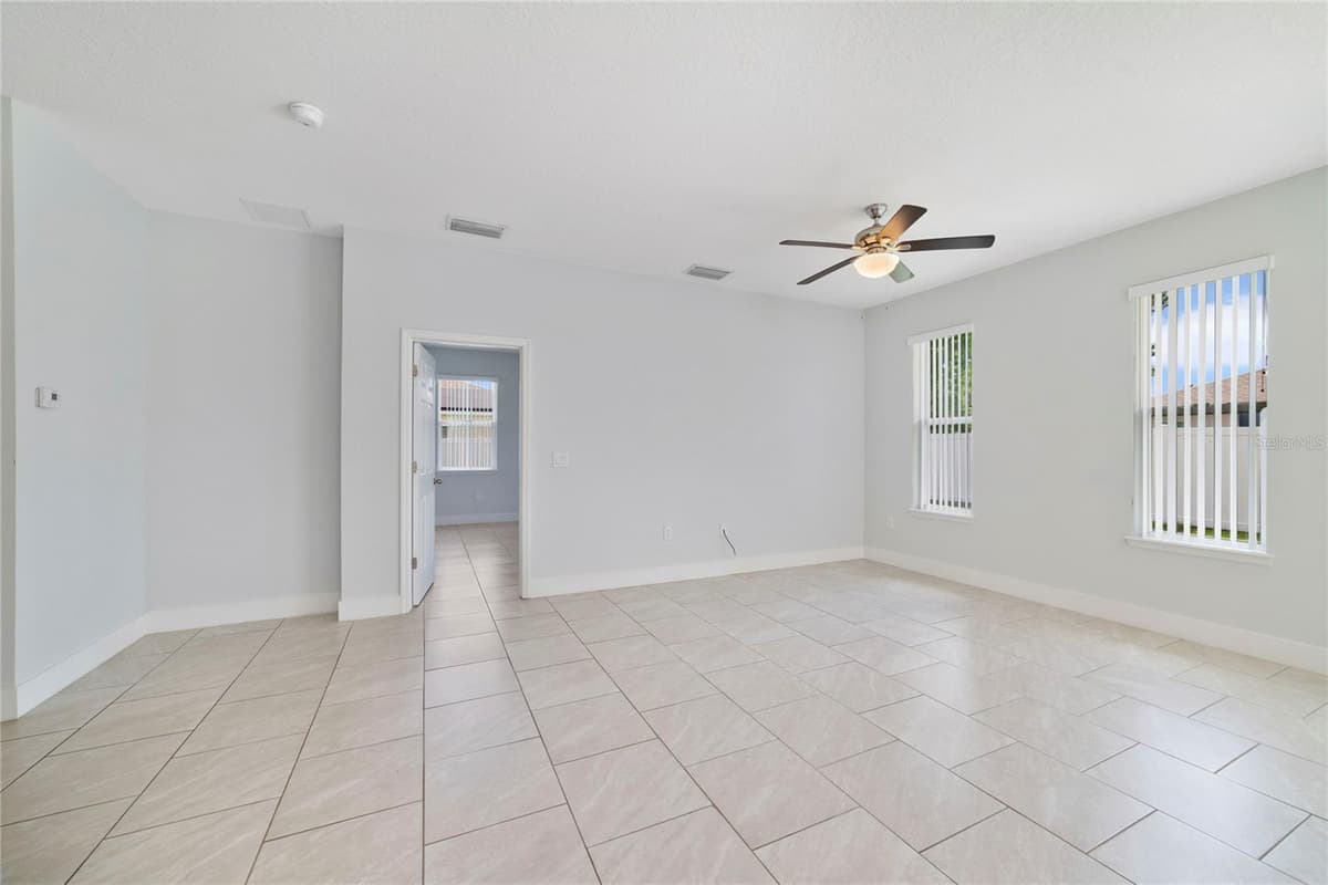 128 WILLOW DRIVE — photo 16 of 24