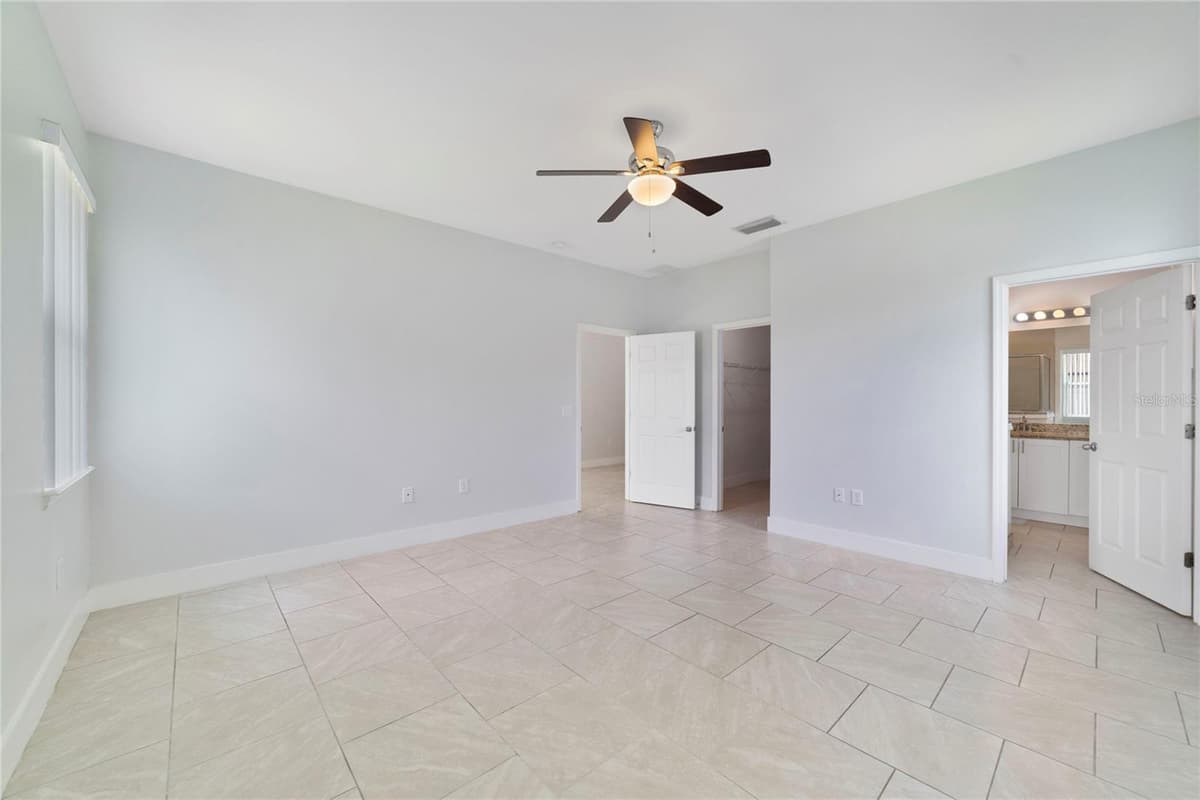 128 WILLOW DRIVE — photo 19 of 24