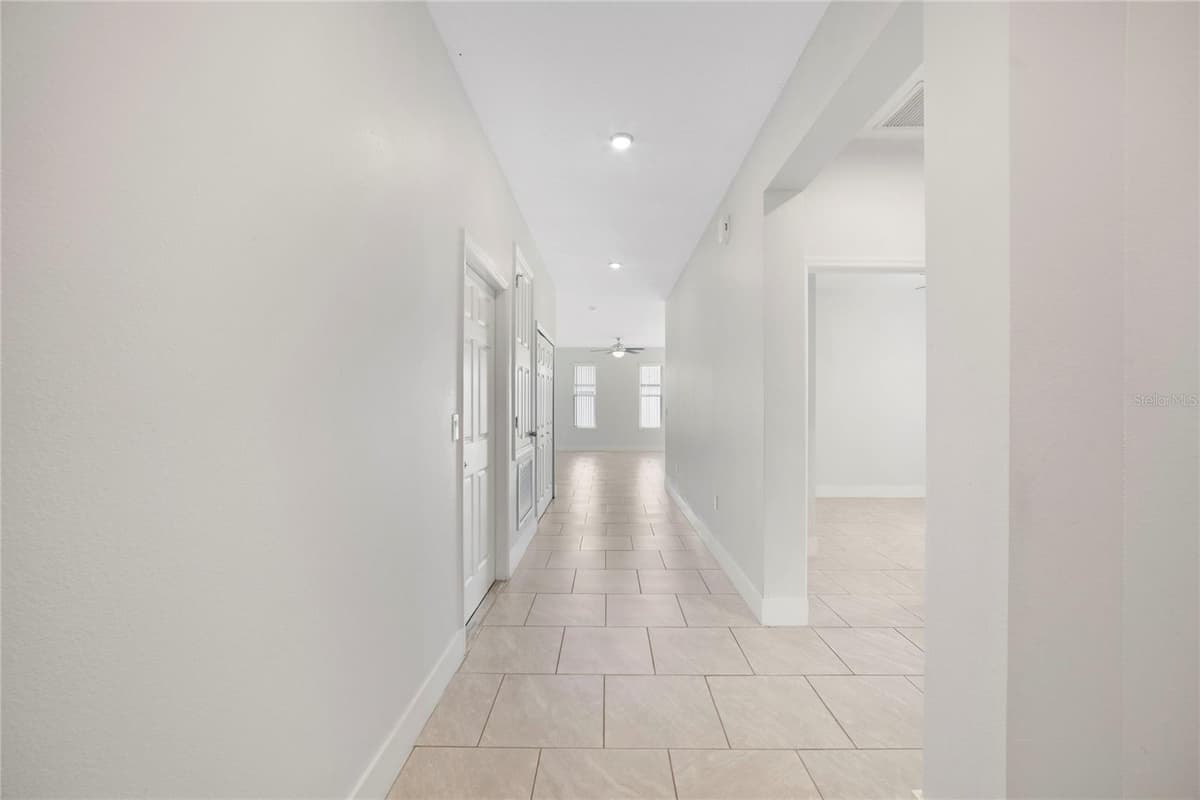 128 WILLOW DRIVE — photo 9 of 24