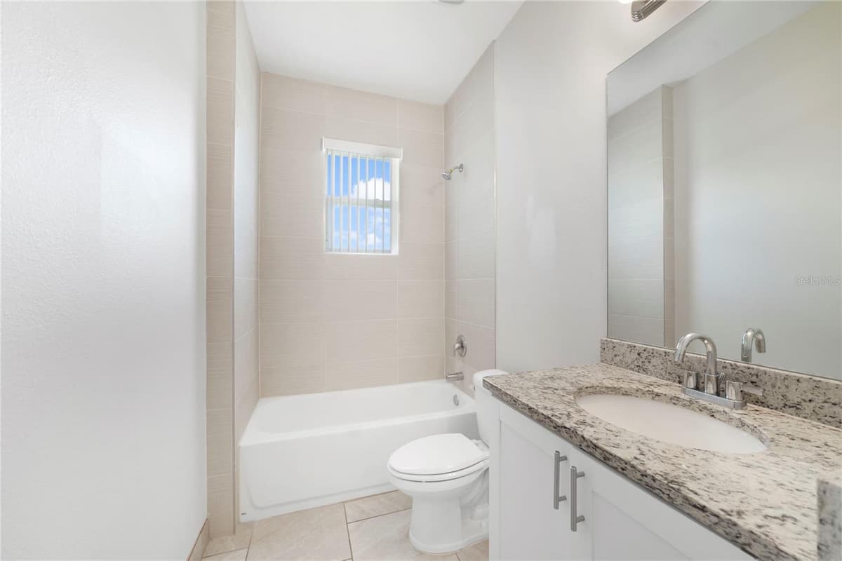 128 WILLOW DRIVE — photo 12 of 24
