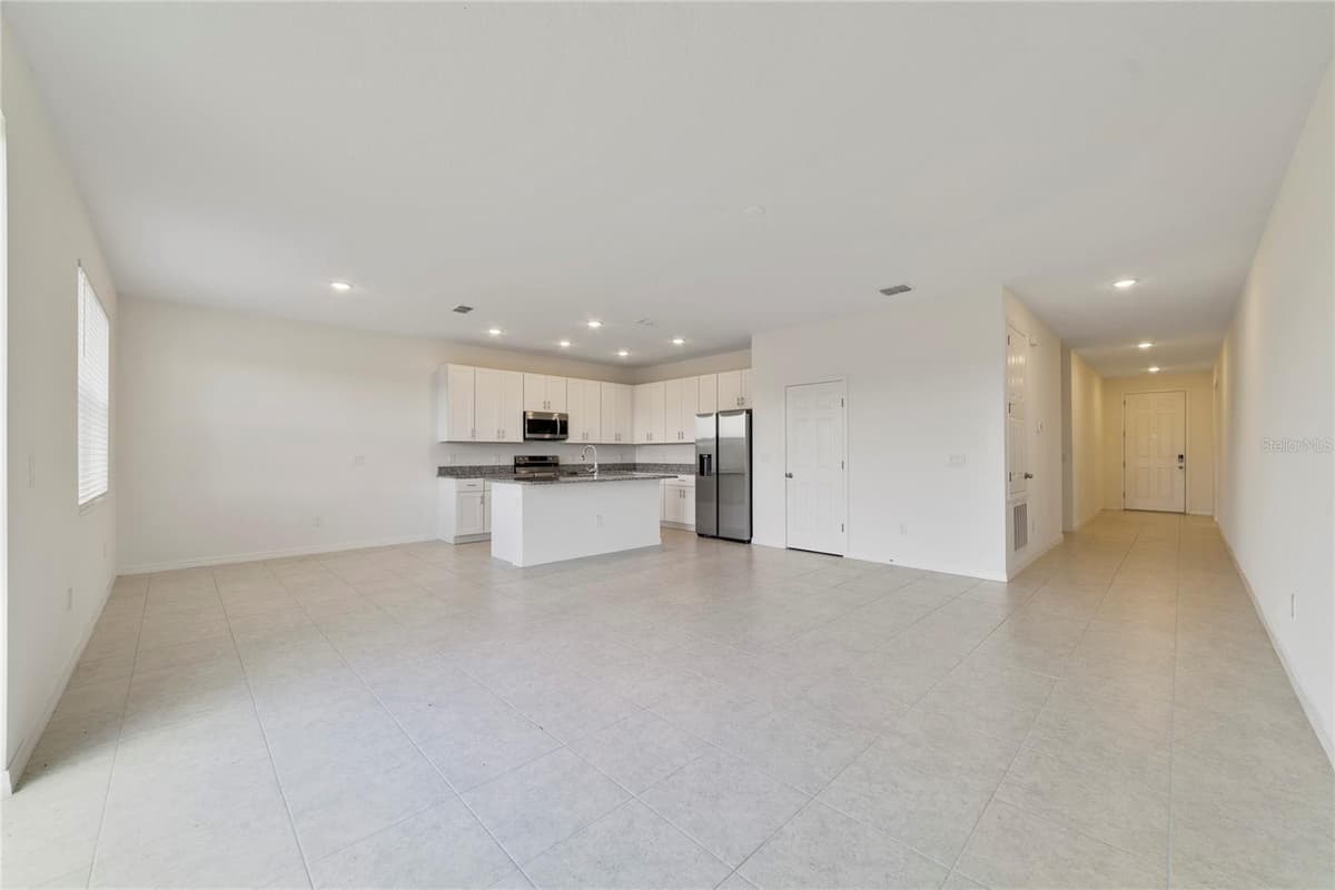662 FAIRVIEW AVENUE — photo 8 of 12