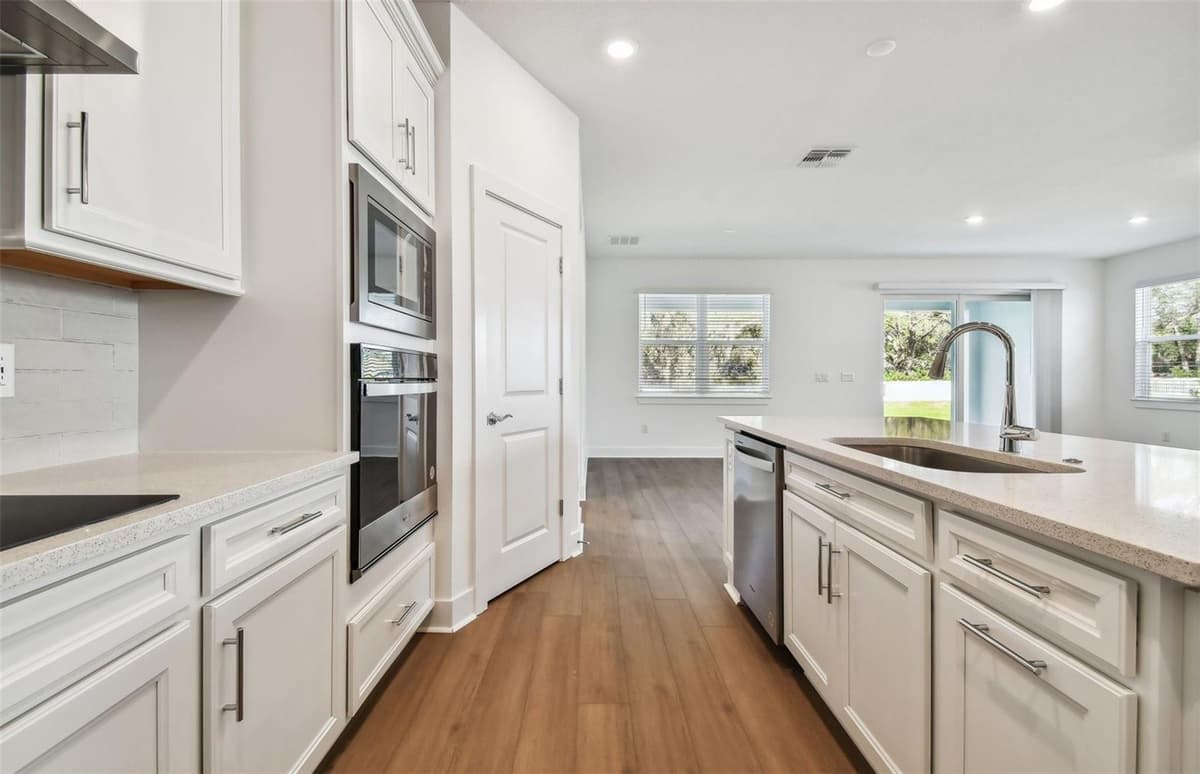 33433 BARNEBROOK DRIVE — photo 4 of 36