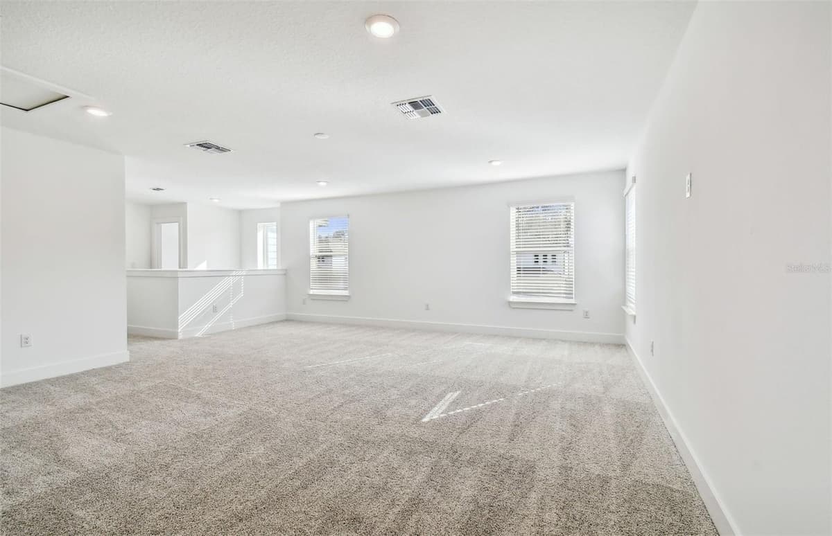 33433 BARNEBROOK DRIVE — photo 18 of 36