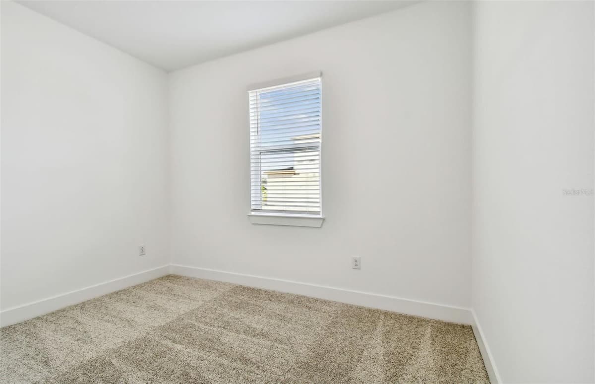 33433 BARNEBROOK DRIVE — photo 13 of 36