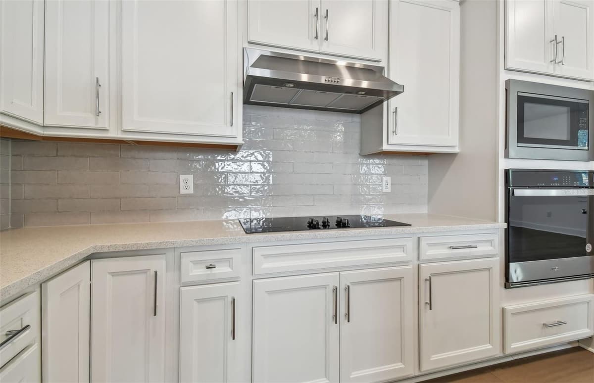 33433 BARNEBROOK DRIVE — photo 5 of 36