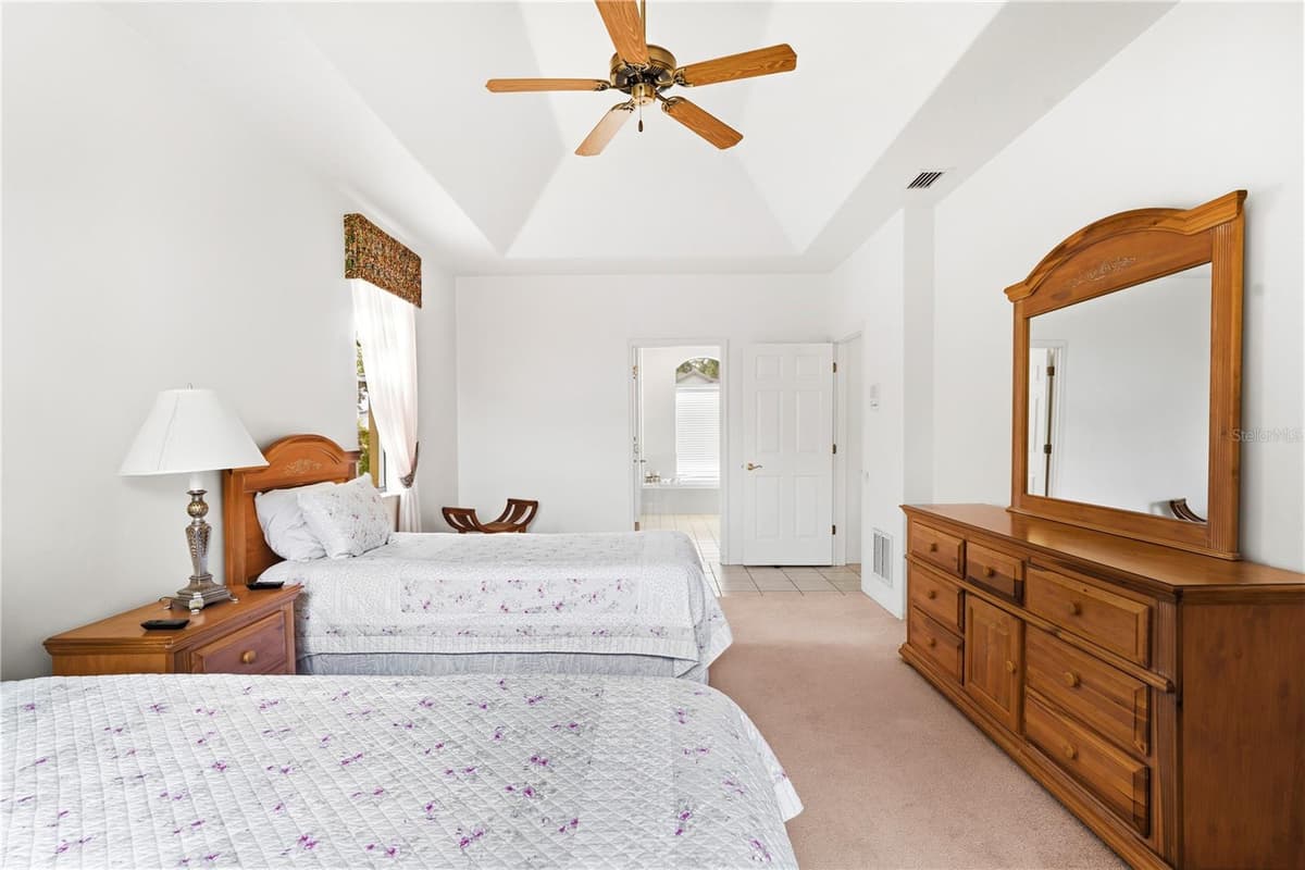 9415 ASHLEY DRIVE — photo 18 of 70