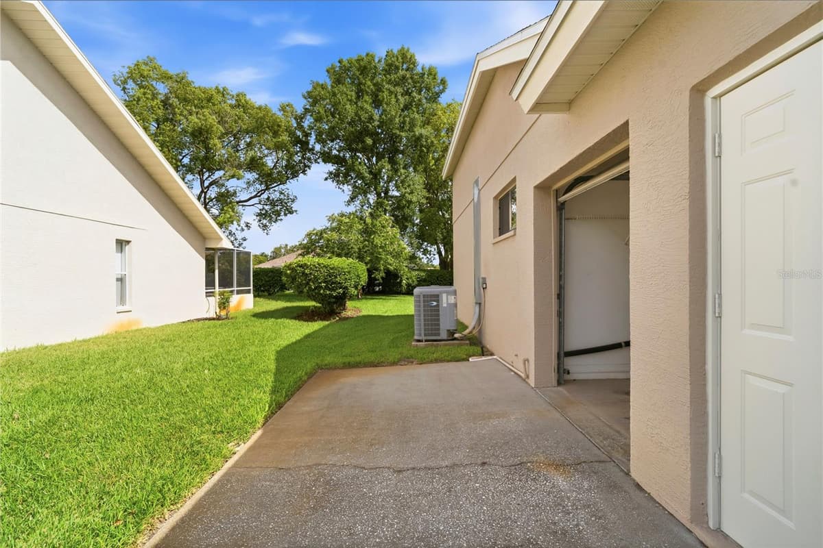 9415 ASHLEY DRIVE — photo 49 of 70