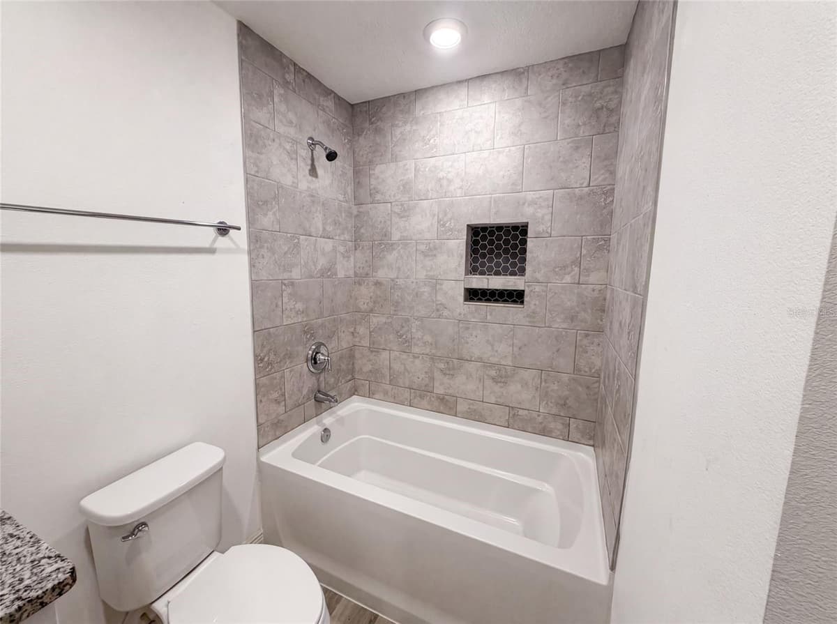 3444 VALEVIEW DRIVE — photo 14 of 25