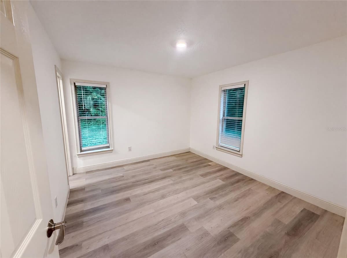 3444 VALEVIEW DRIVE — photo 17 of 25