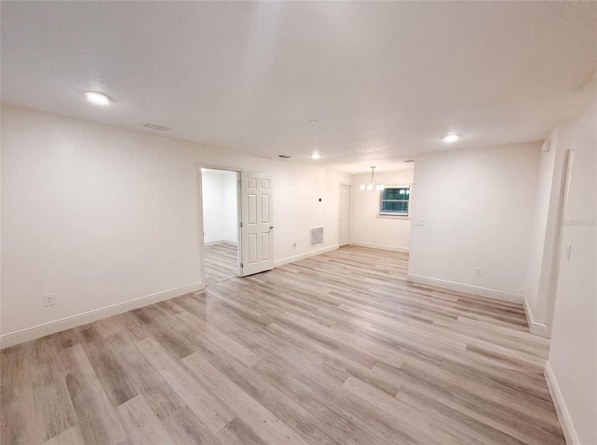 3444 VALEVIEW DRIVE — photo 6 of 25