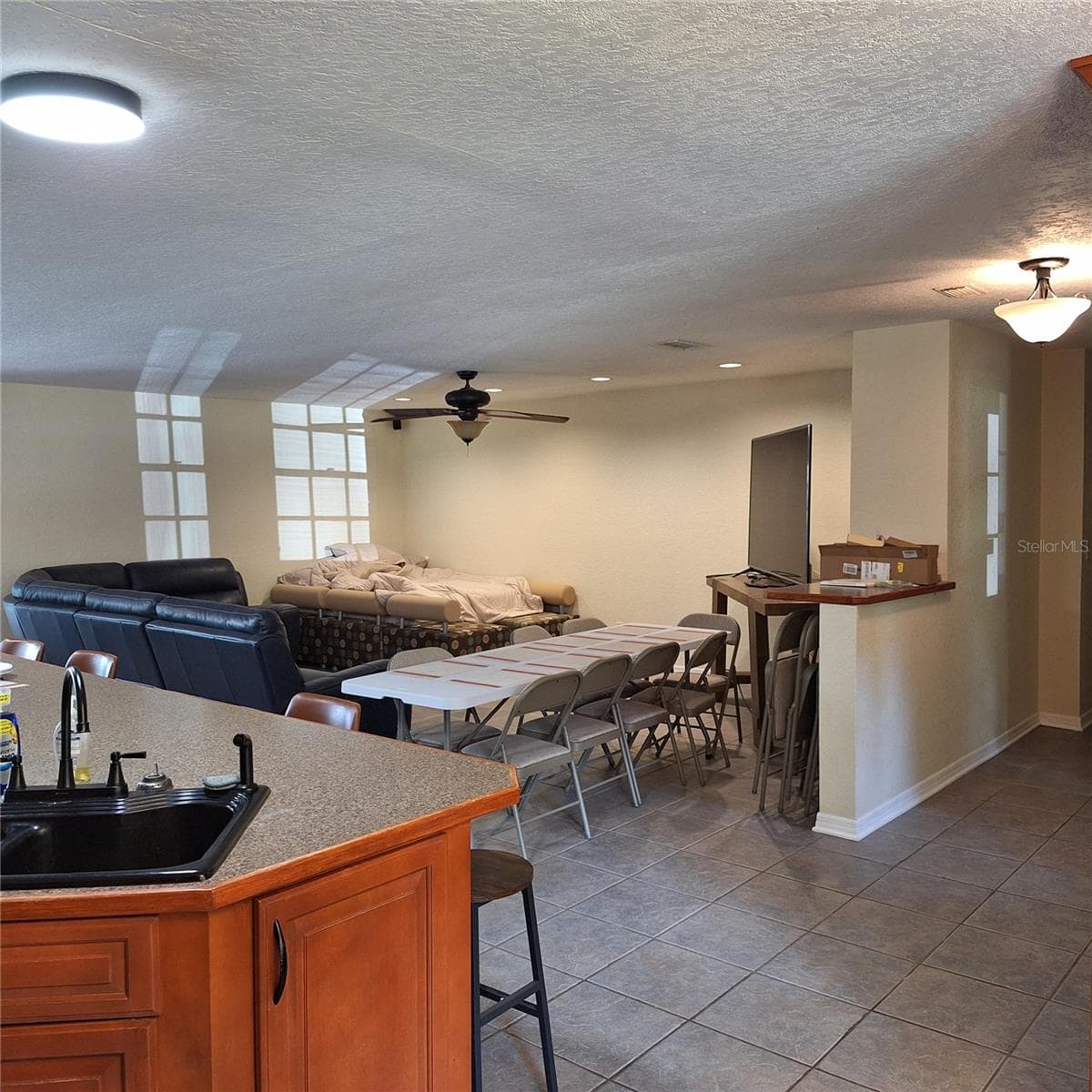 10012 LAKE LOUISA ROAD — photo 4 of 27