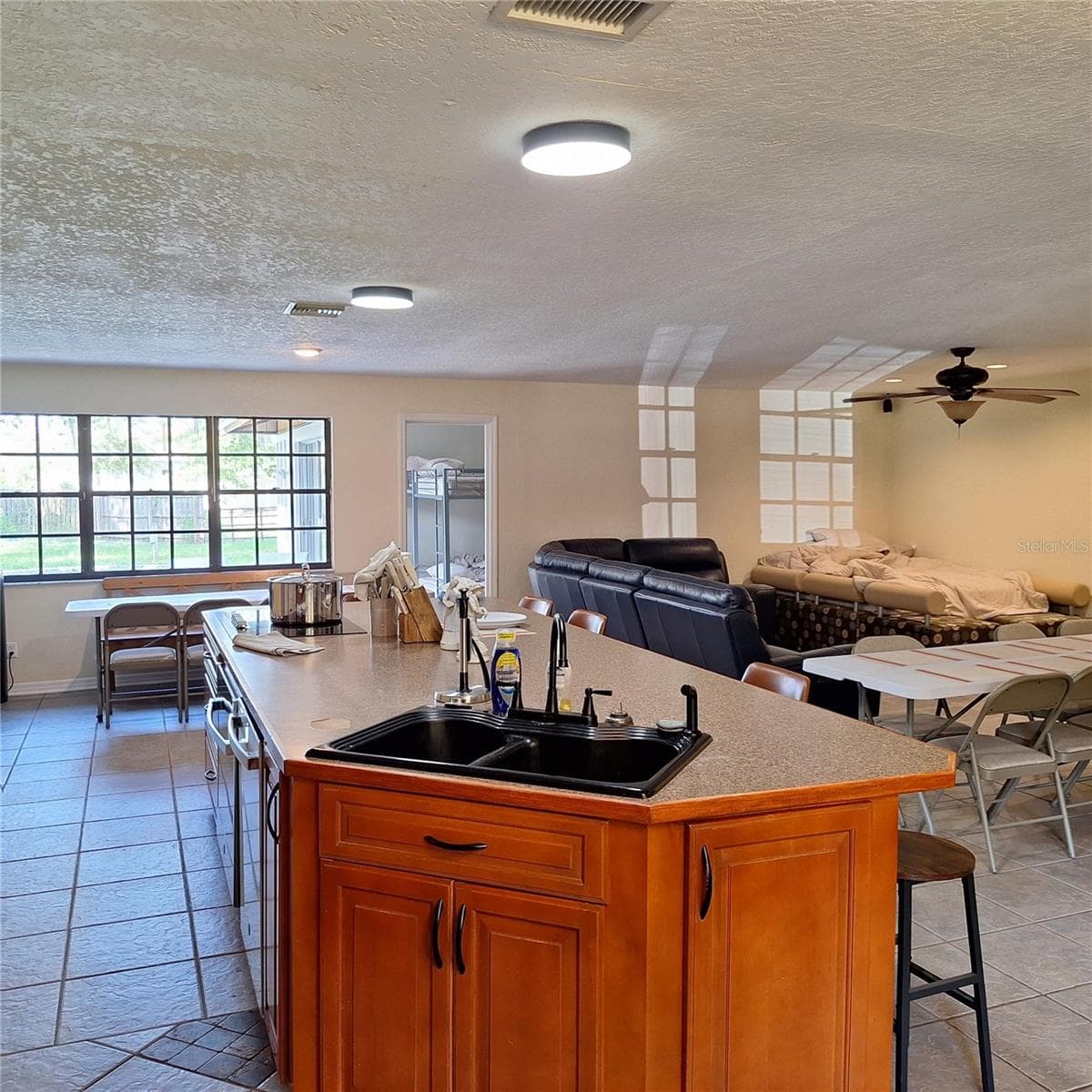 10012 LAKE LOUISA ROAD — photo 5 of 27