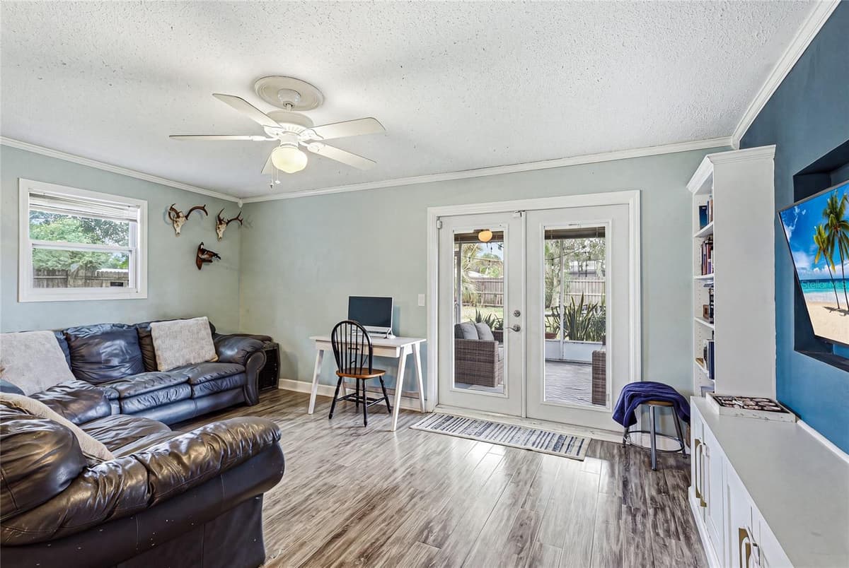 6412 2ND AVENUE — photo 9 of 23