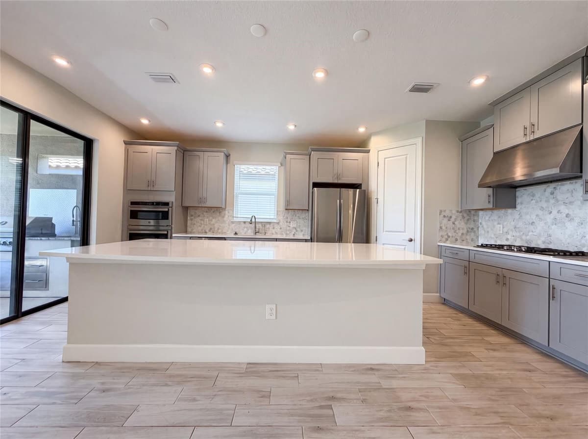 4516 CRESTPOINT WAY — photo 10 of 30
