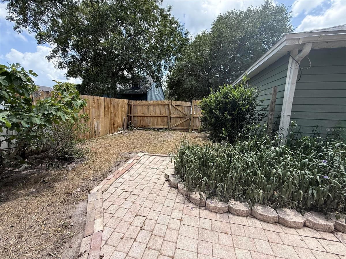 2232 13TH AVENUE — photo 15 of 20