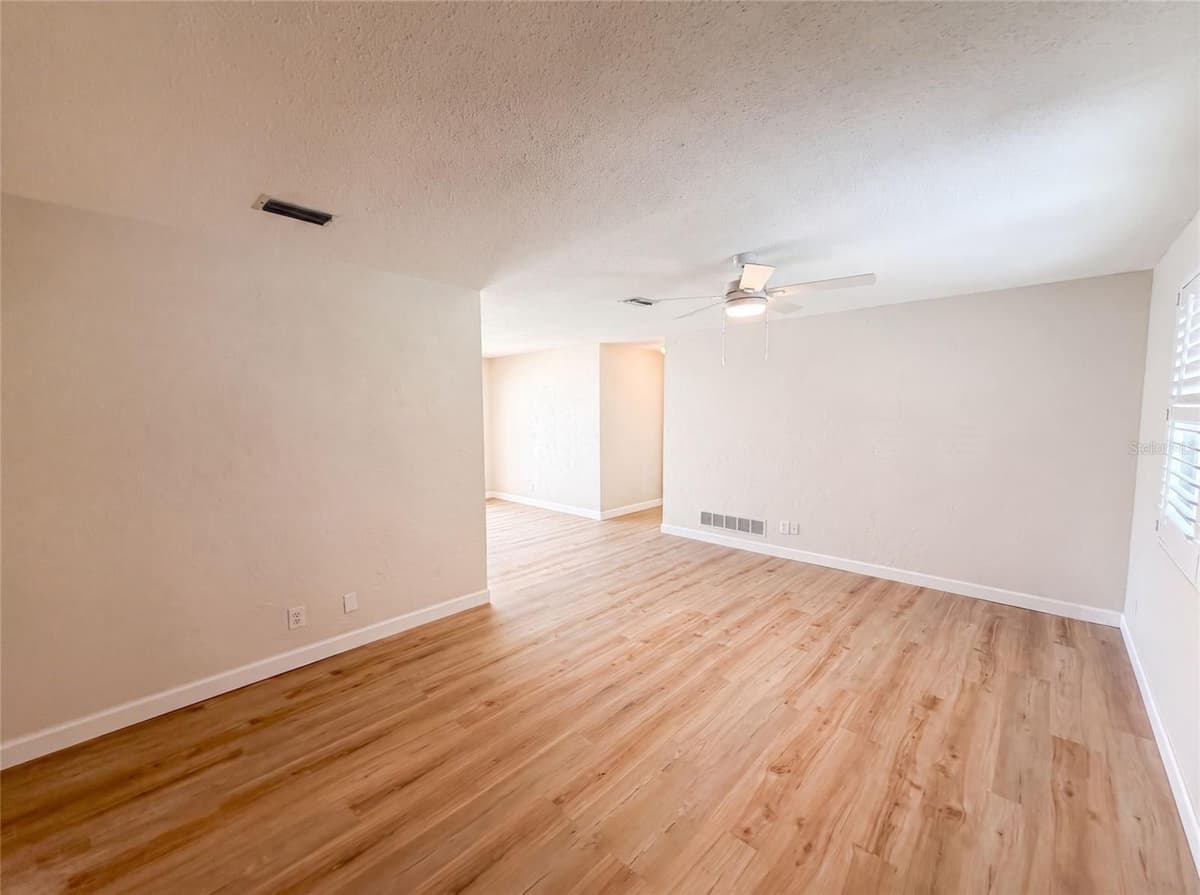 624 SHERMAN ROAD — photo 3 of 20