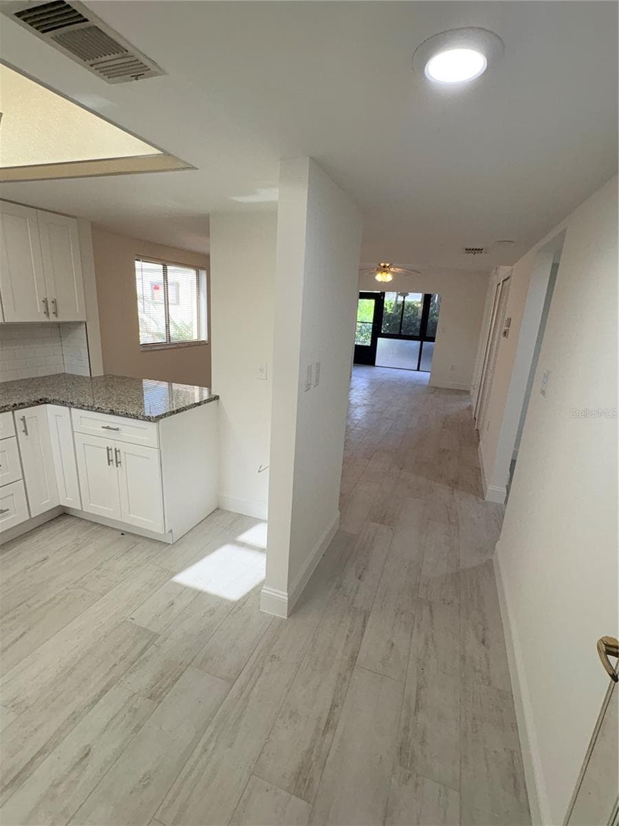 16340 DUBLIN CIRCLE — photo 2 of 30