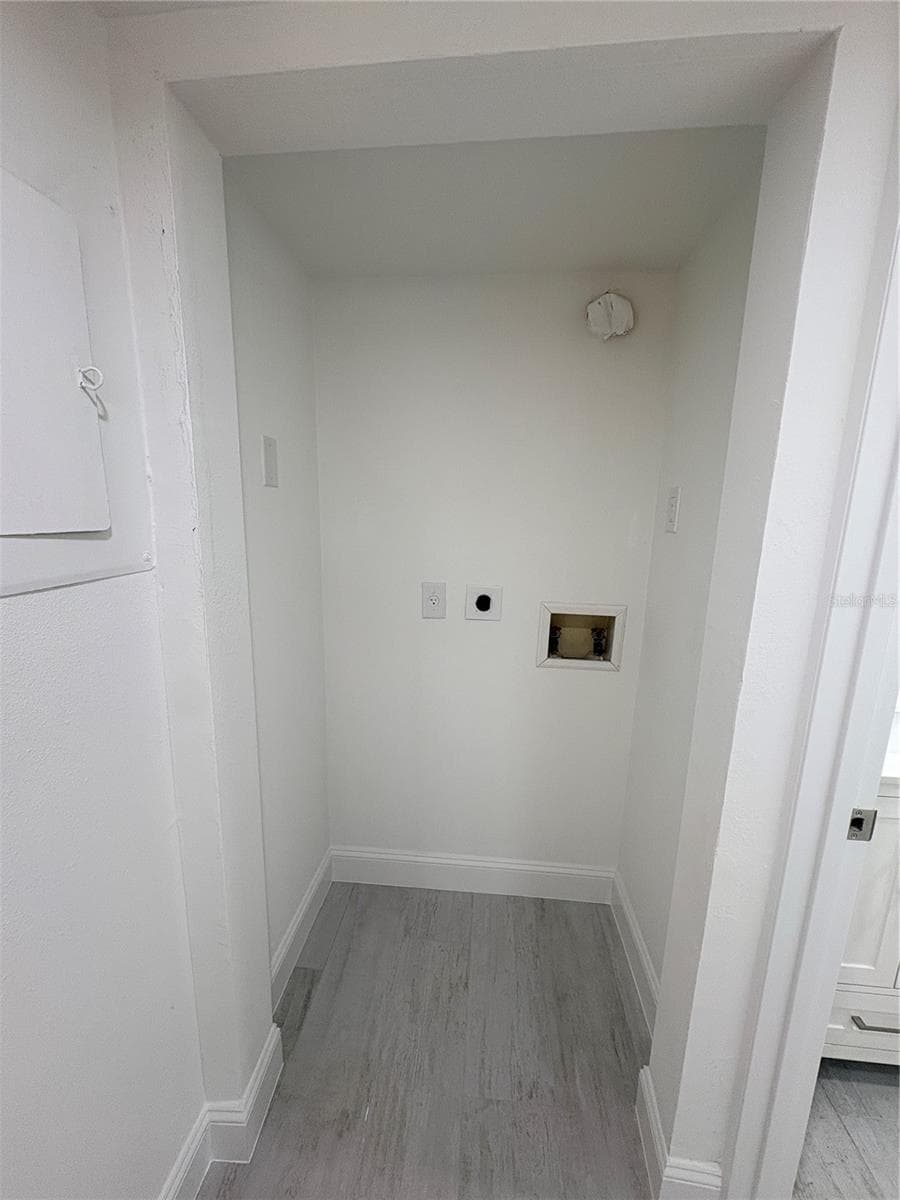 16340 DUBLIN CIRCLE — photo 19 of 30