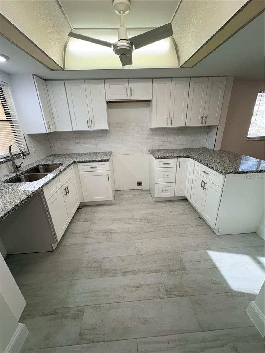16340 DUBLIN CIRCLE — photo 3 of 30