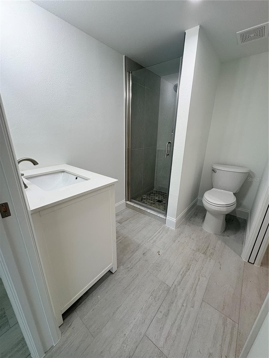 16340 DUBLIN CIRCLE — photo 13 of 30