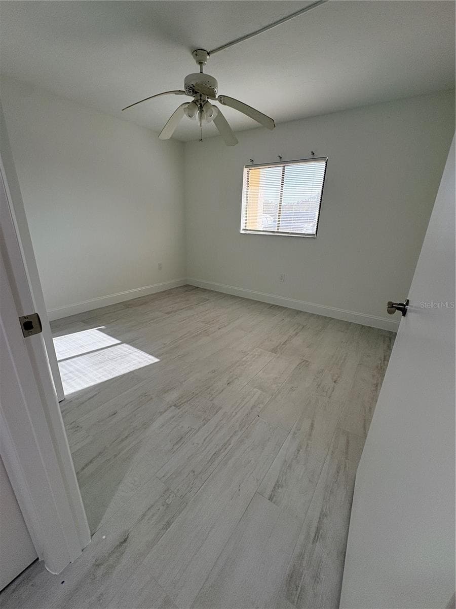 16340 DUBLIN CIRCLE — photo 16 of 30