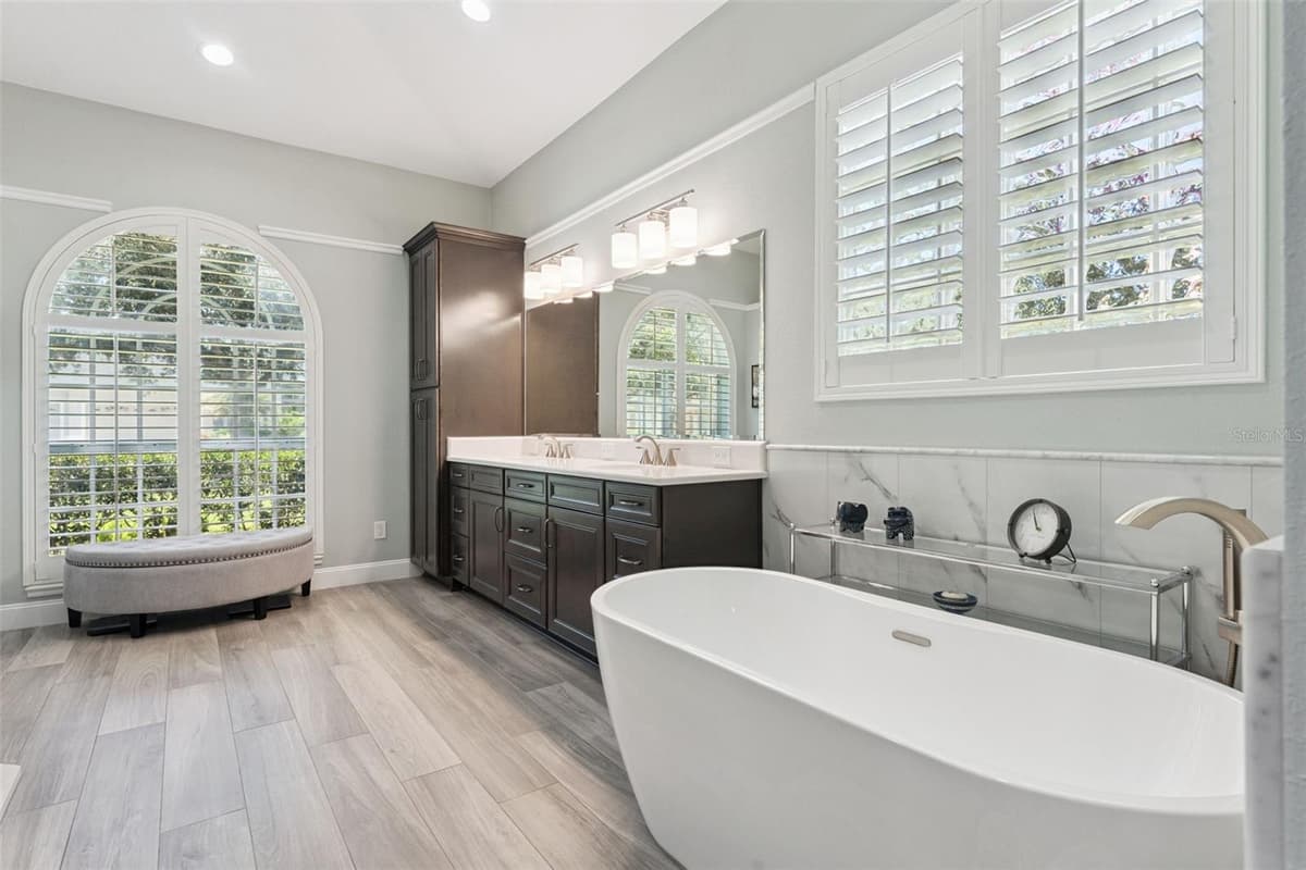 3739 WINDING LAKE CIRCLE — photo 8 of 31