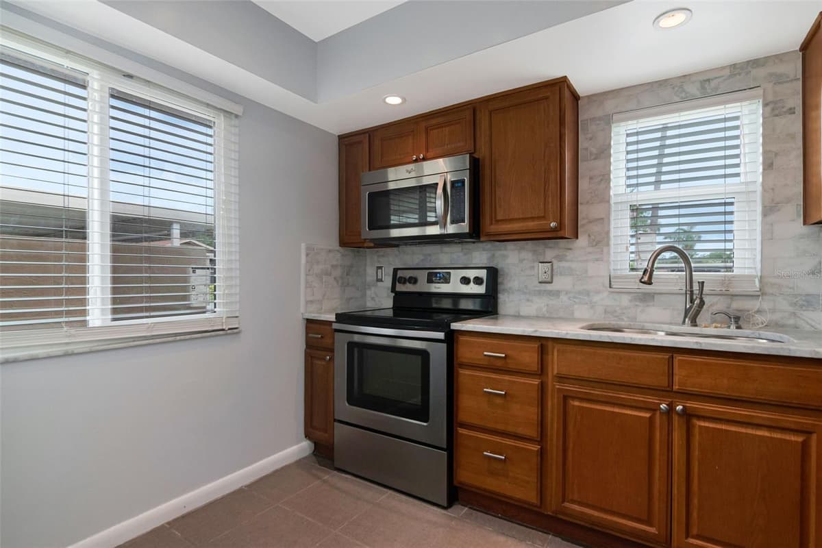 2284 OAK NECK ROAD — photo 14 of 53