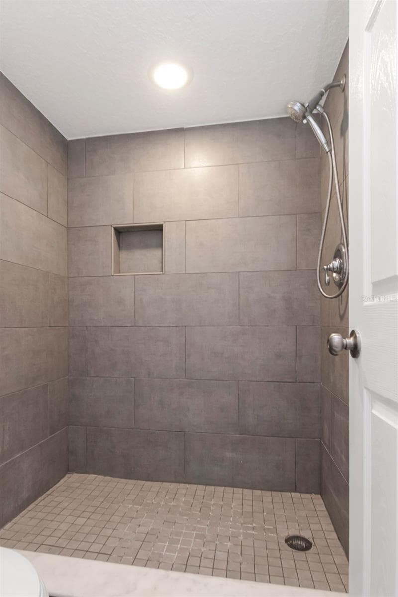 2284 OAK NECK ROAD — photo 23 of 53