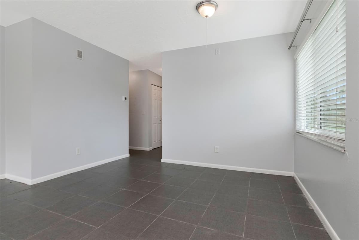 2284 OAK NECK ROAD — photo 10 of 53