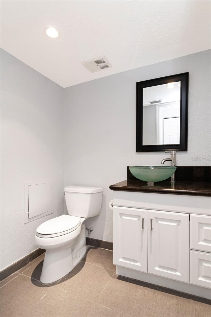 2284 OAK NECK ROAD — photo 20 of 53