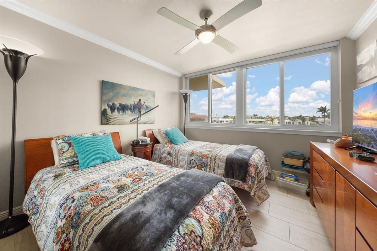223 ISLAND WAY — photo 14 of 38