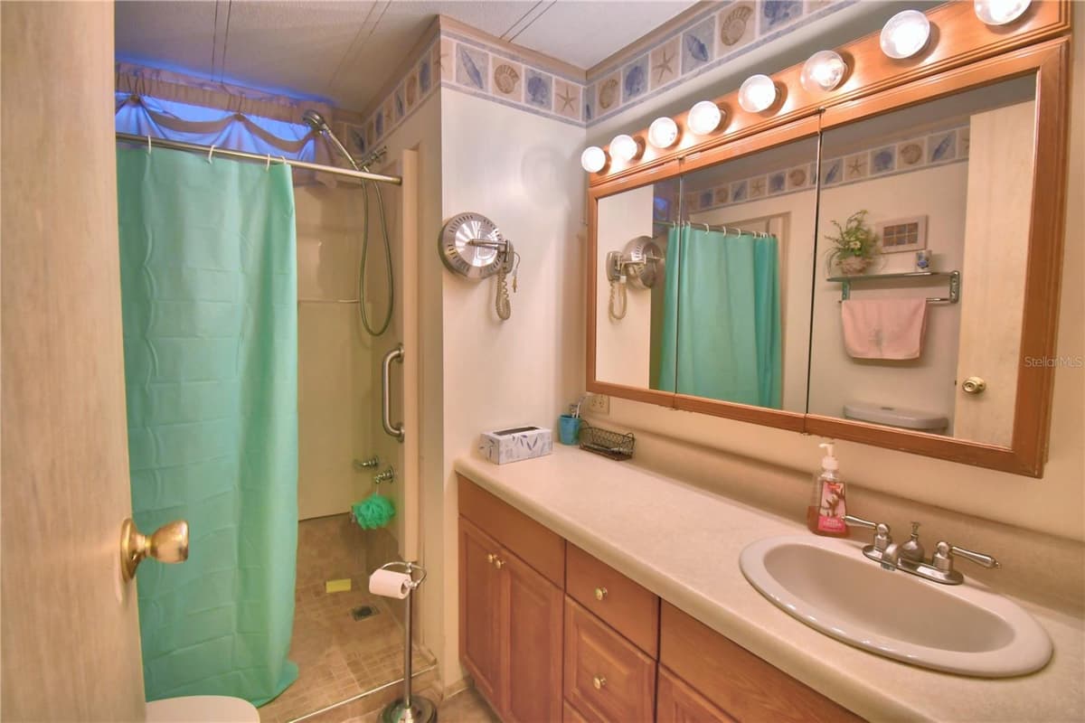 4807 PLUMWOOD STREET — photo 26 of 62