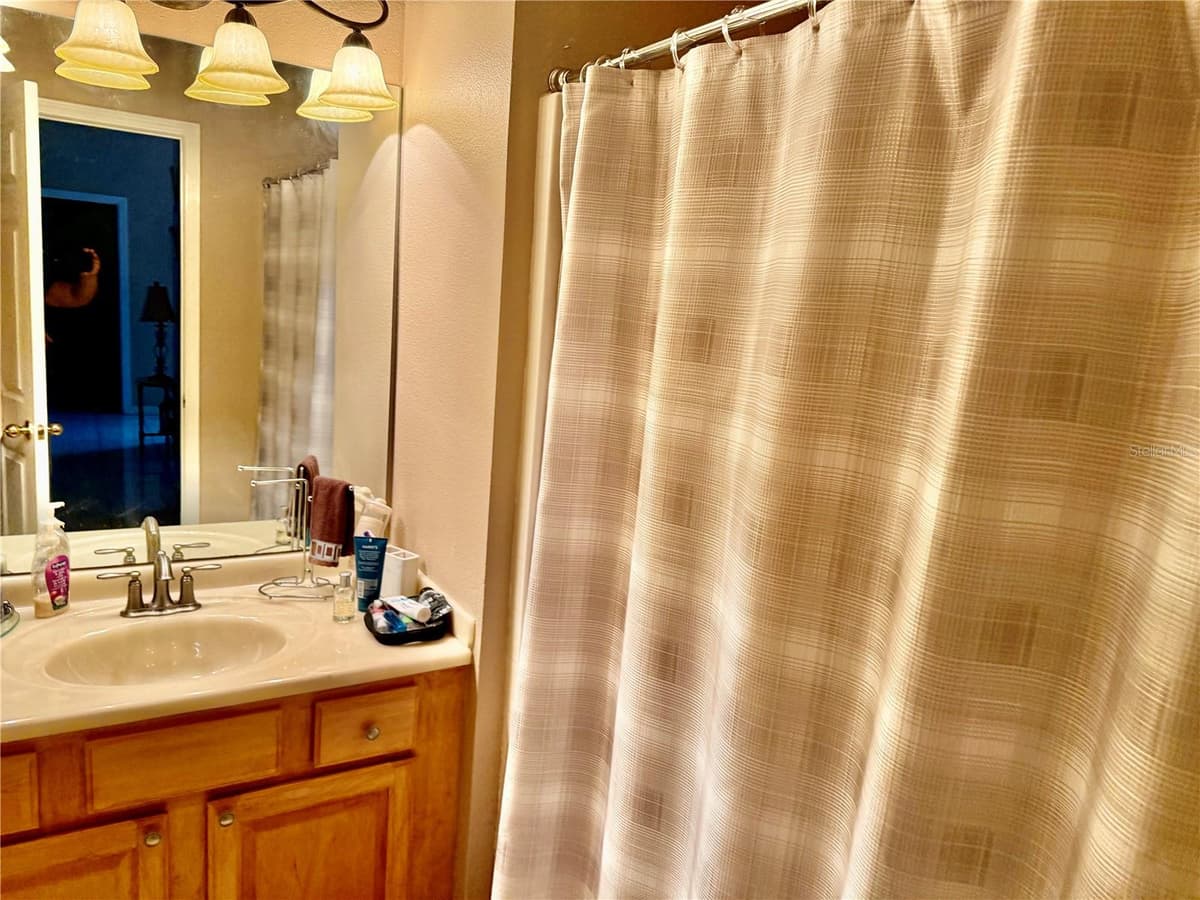 68 RIVERVIEW DRIVE — photo 14 of 23
