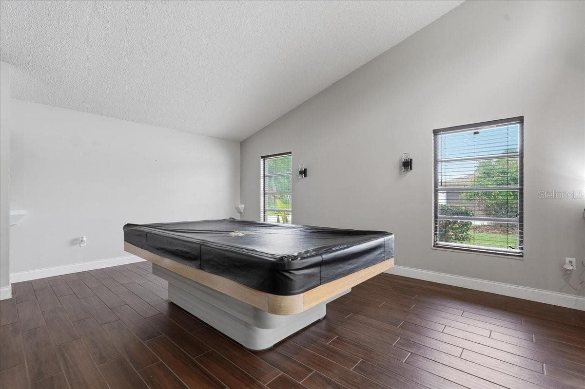 107 ELM SQUARE — photo 6 of 33