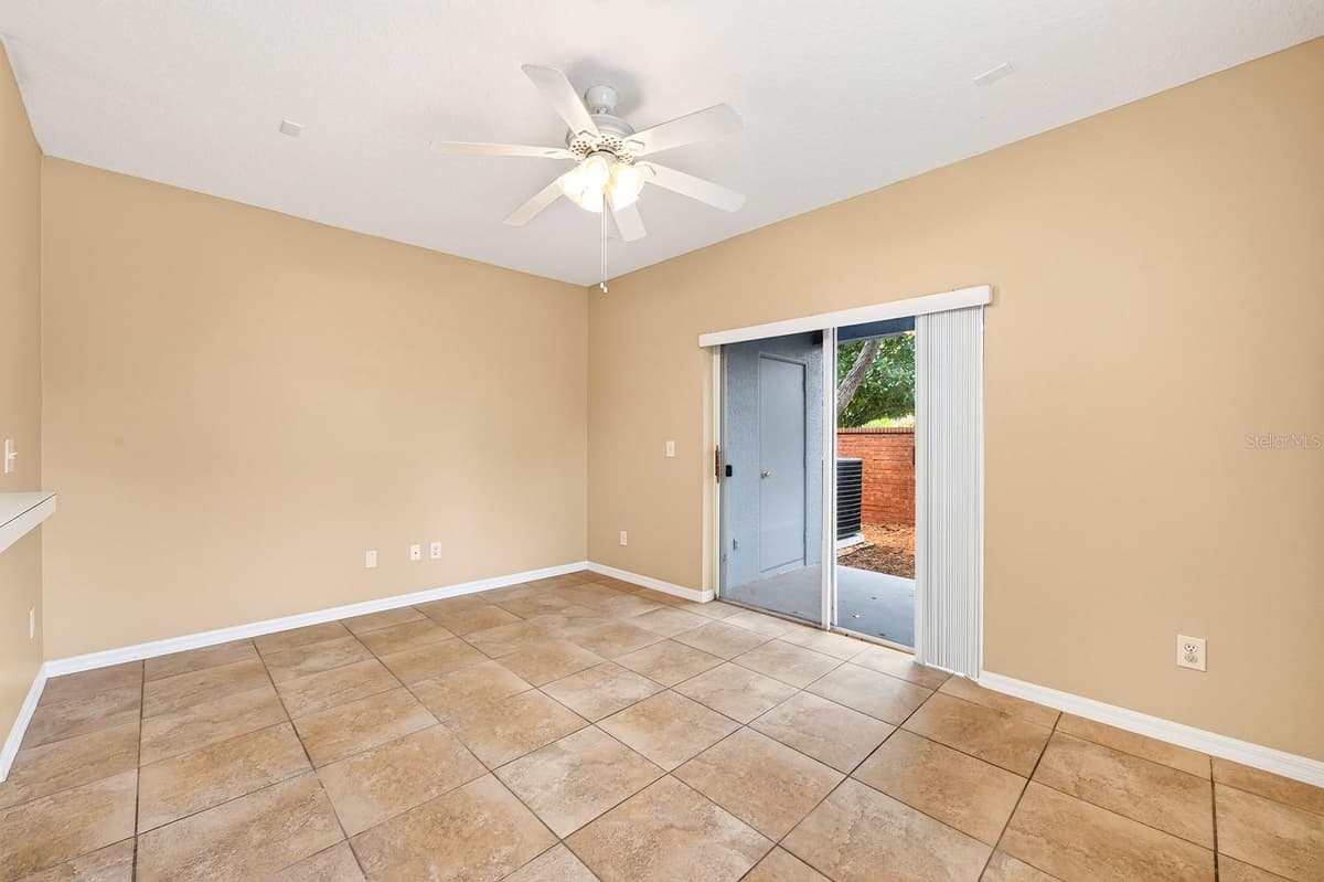 102 WILTON CIRCLE — photo 23 of 24