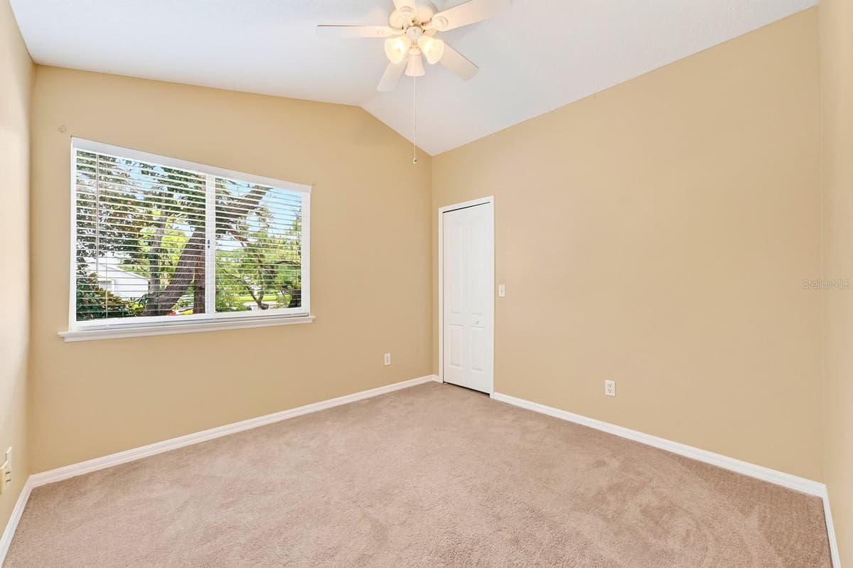 102 WILTON CIRCLE — photo 16 of 24