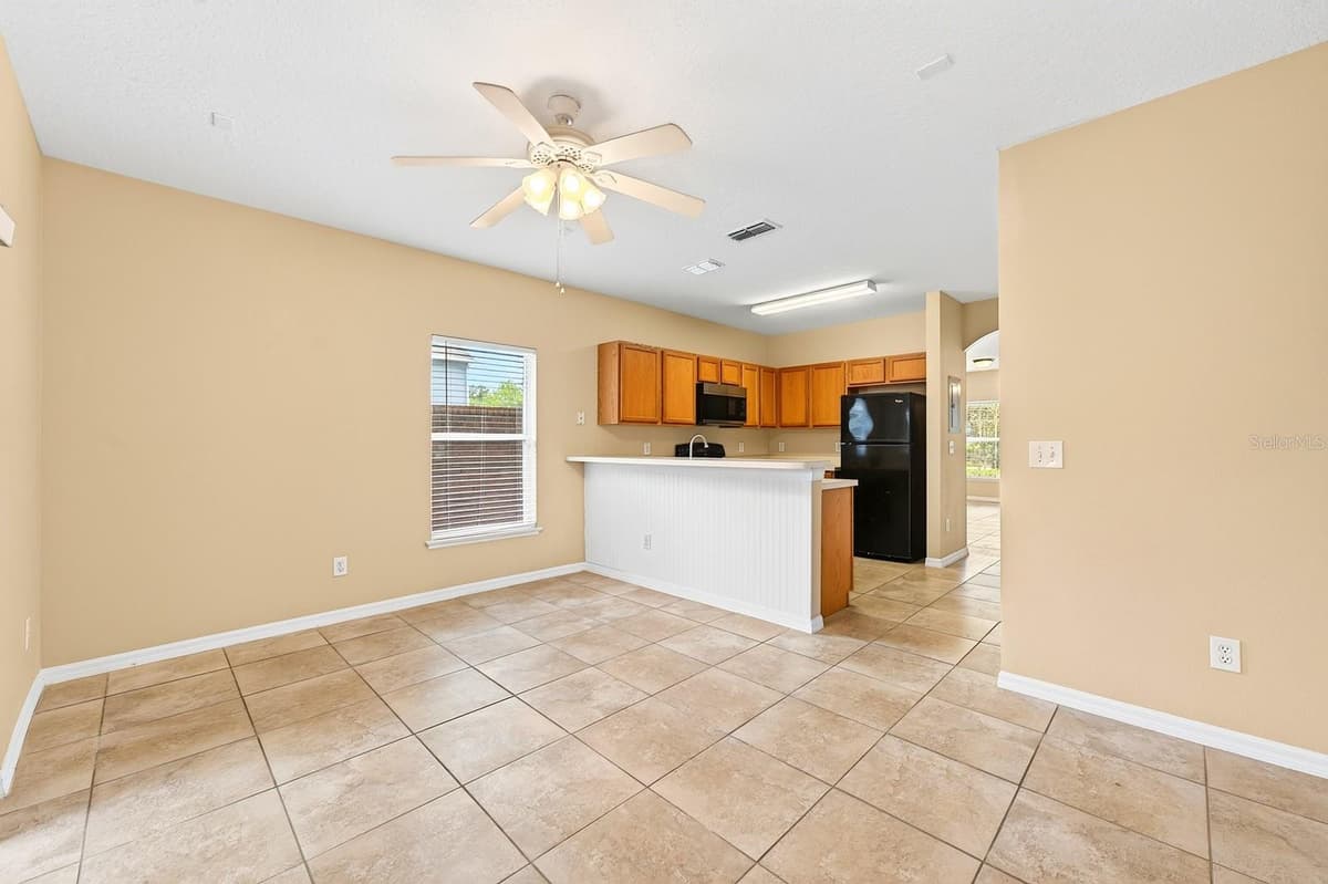 102 WILTON CIRCLE — photo 7 of 24